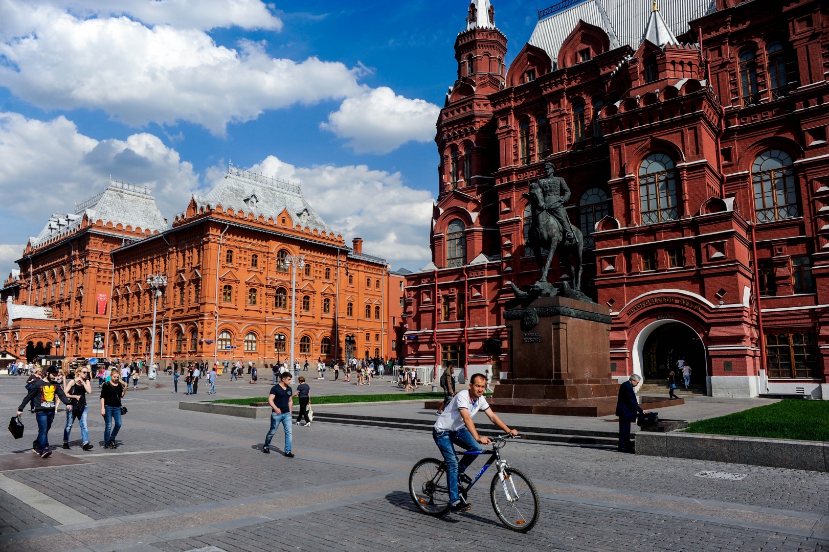 Работы сделанные в москве. Создать столица с. Что делается в Москве сейчас. Фото,сделанные в столицах Российской Федерации. Что стоит сделать в Москве.