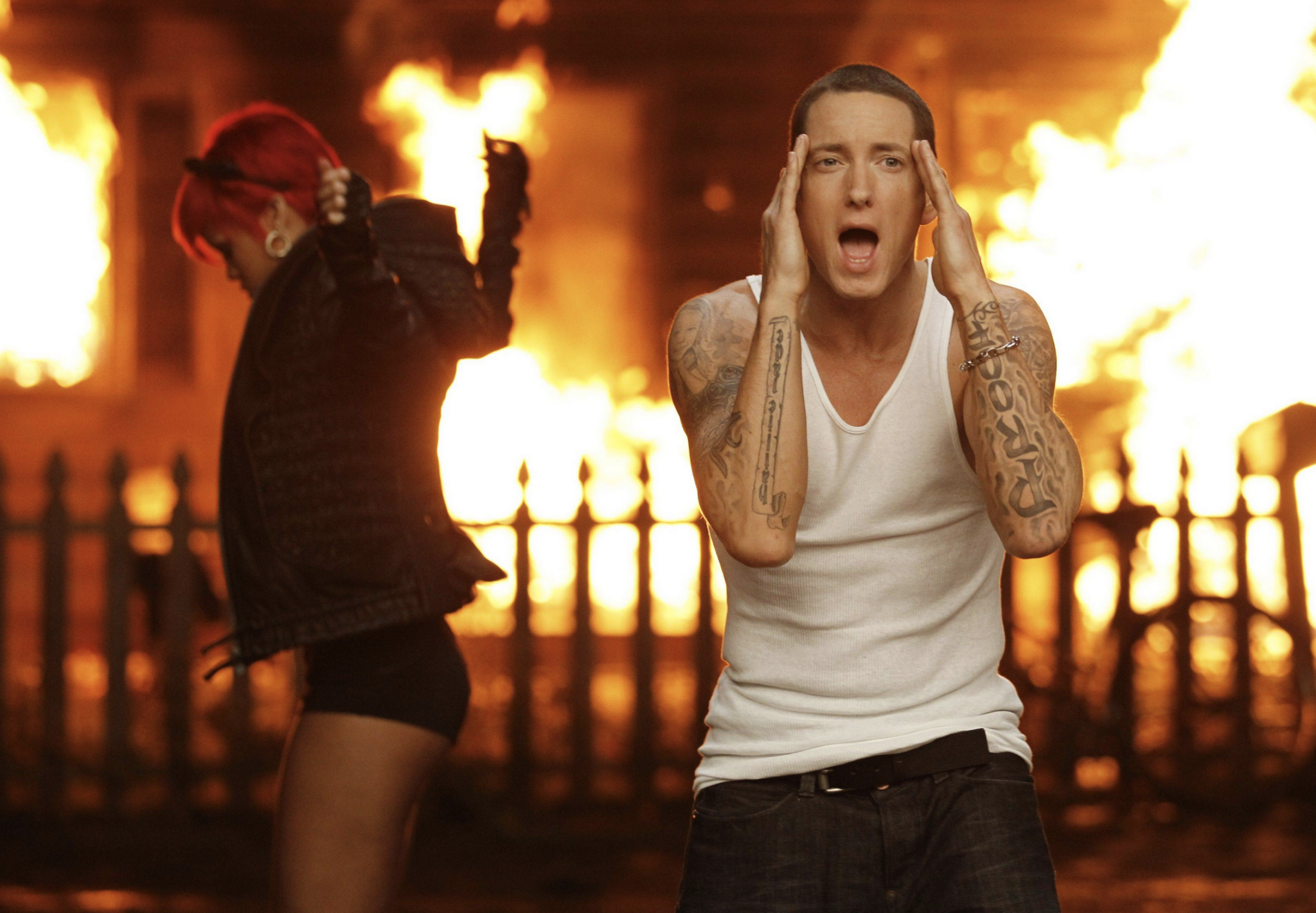 Eminem Rihanna. Eminem ft. Rihanna. Love the way you Lie Эминем. Eminem Rihanna Love the way you Lie.