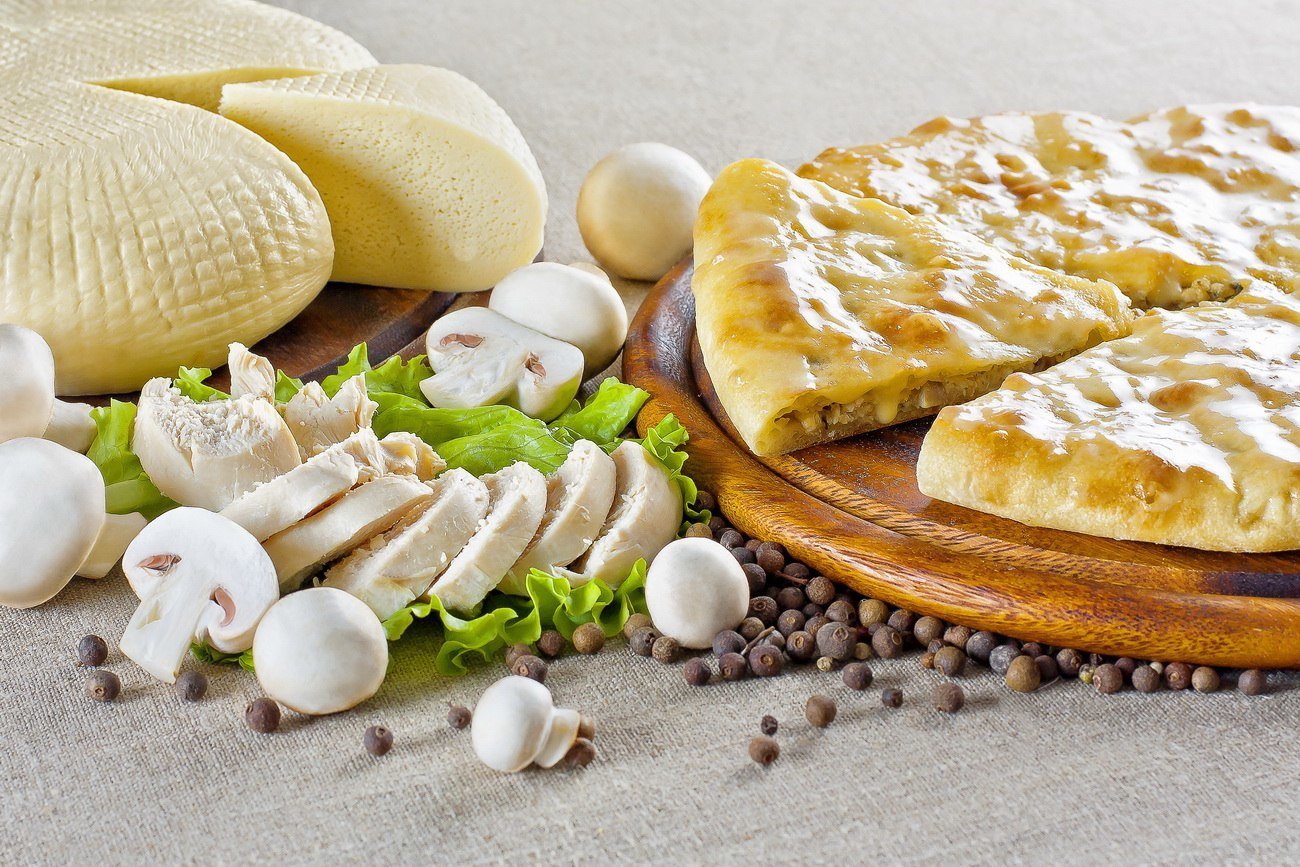Осетинский пирог с грибами и сыром